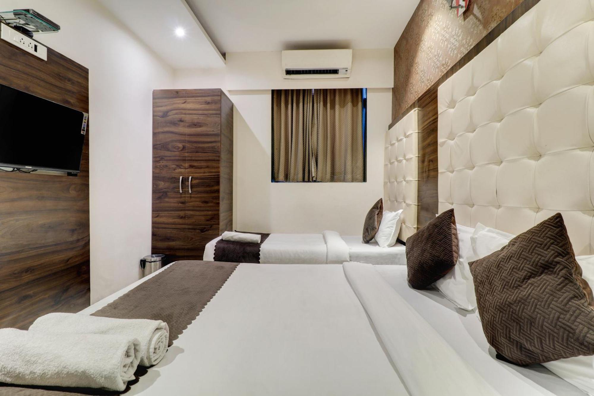 Hotel A. K. International - Fort Mumbai Bagian luar foto