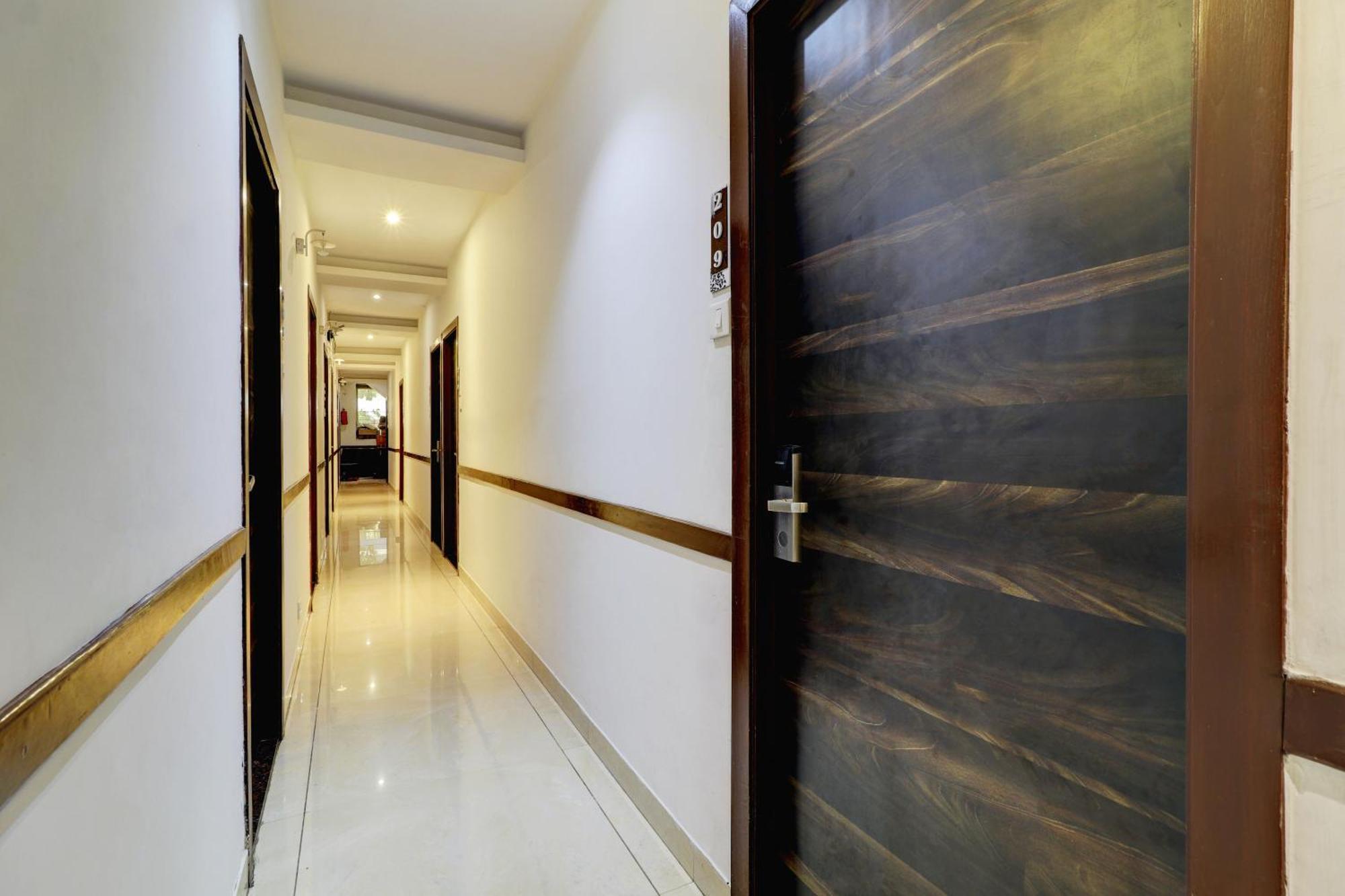 Hotel A. K. International - Fort Mumbai Bagian luar foto
