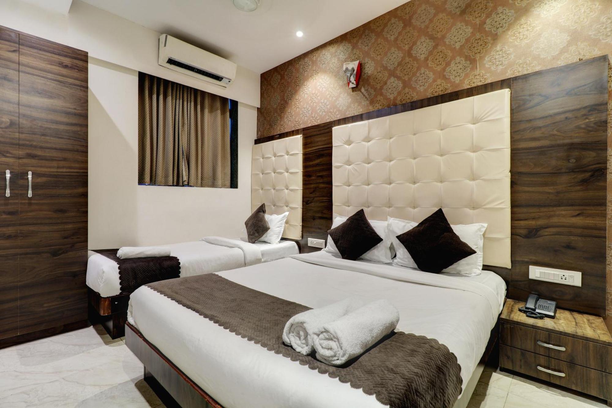 Hotel A. K. International - Fort Mumbai Bagian luar foto