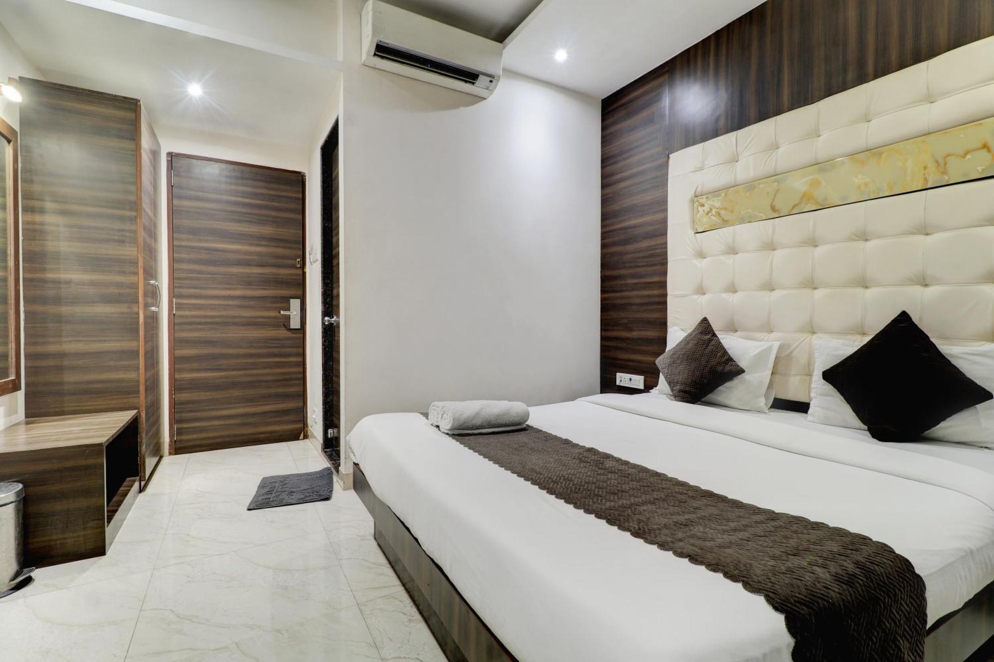 Hotel A. K. International - Fort Mumbai Bagian luar foto