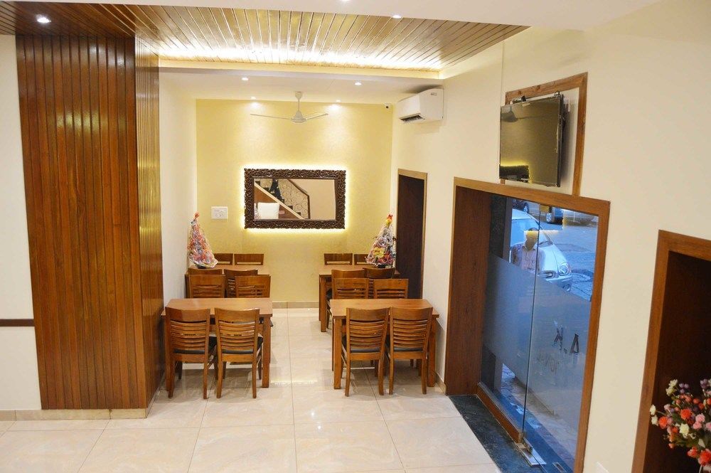Hotel A. K. International - Fort Mumbai Bagian luar foto
