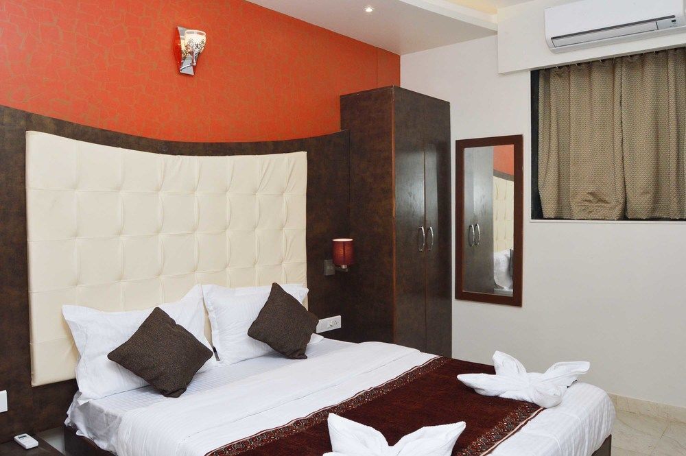 Hotel A. K. International - Fort Mumbai Bagian luar foto